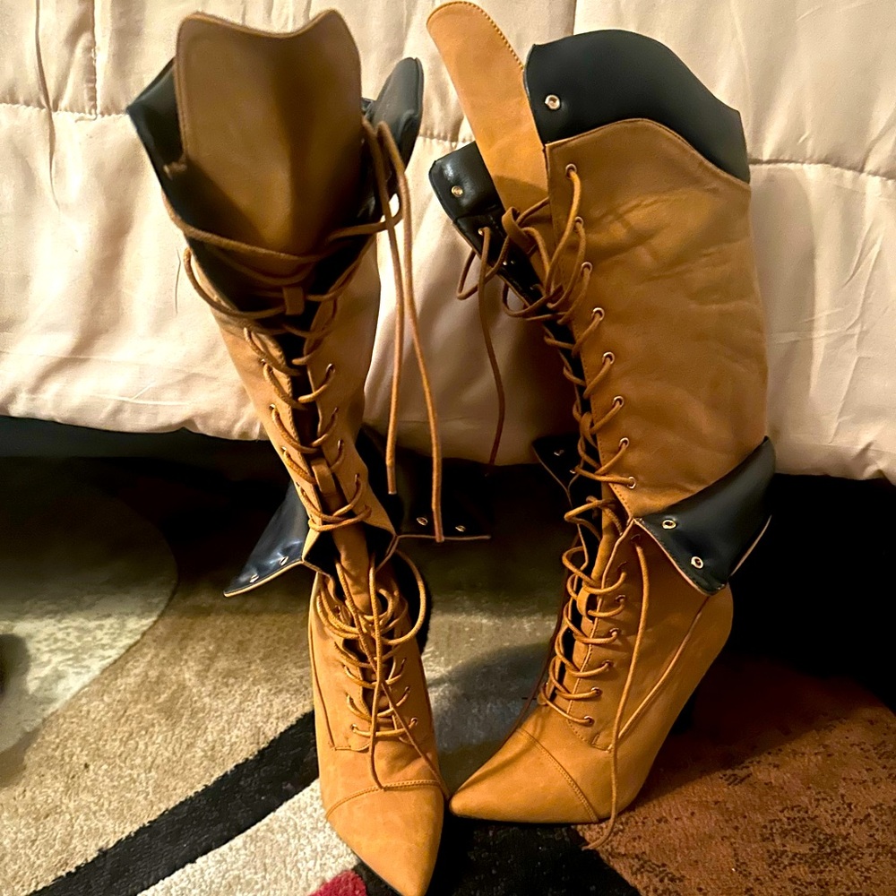 BLACK AND TAN BOOTS